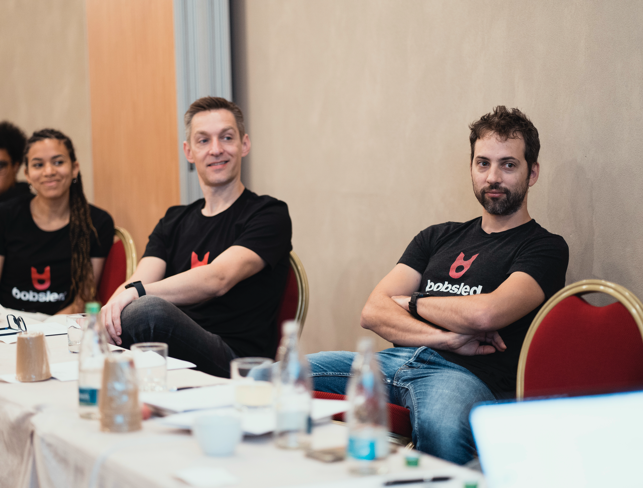 Bobsled leadership in a meeting