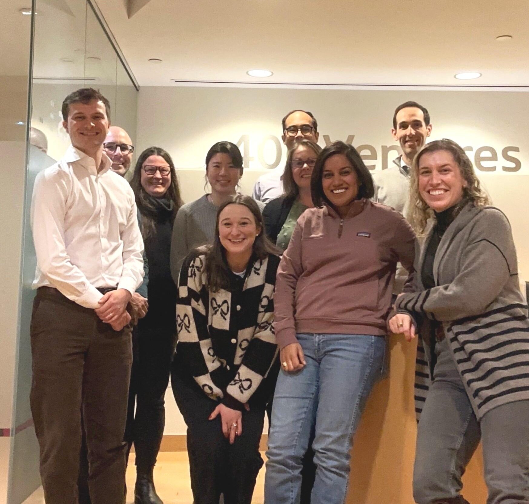casual image of 4 o 6 team with oncovery care team